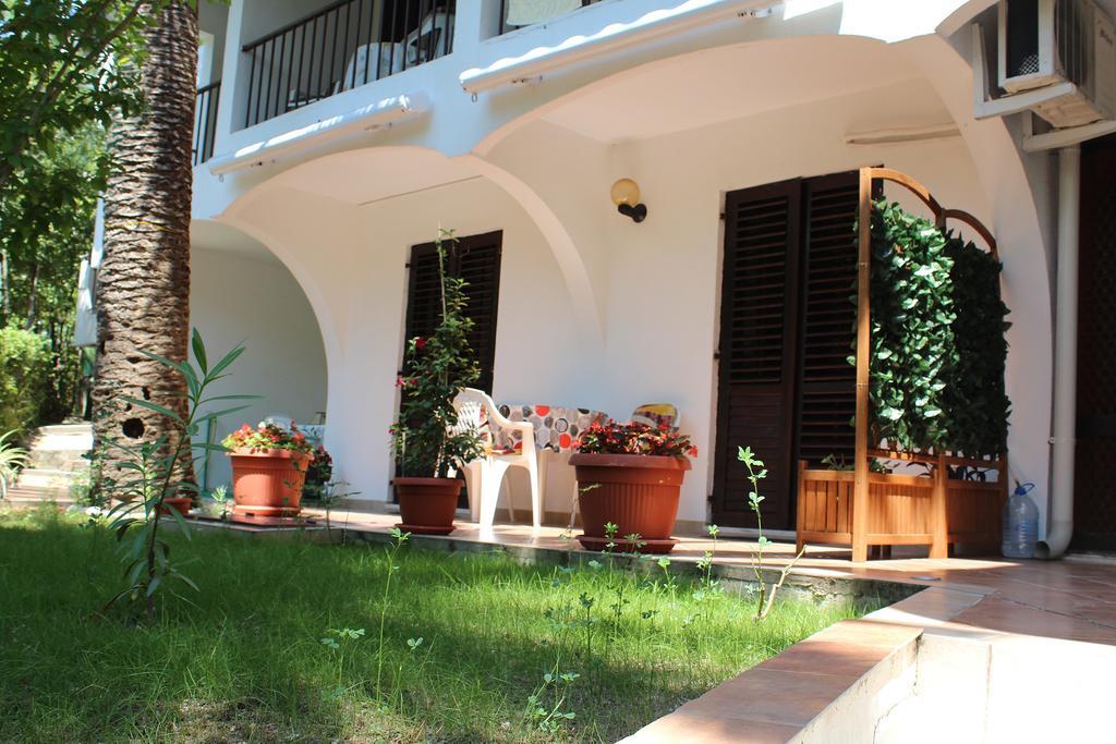 Apartmani I Sobe Goca Херцег-Нови Экстерьер фото