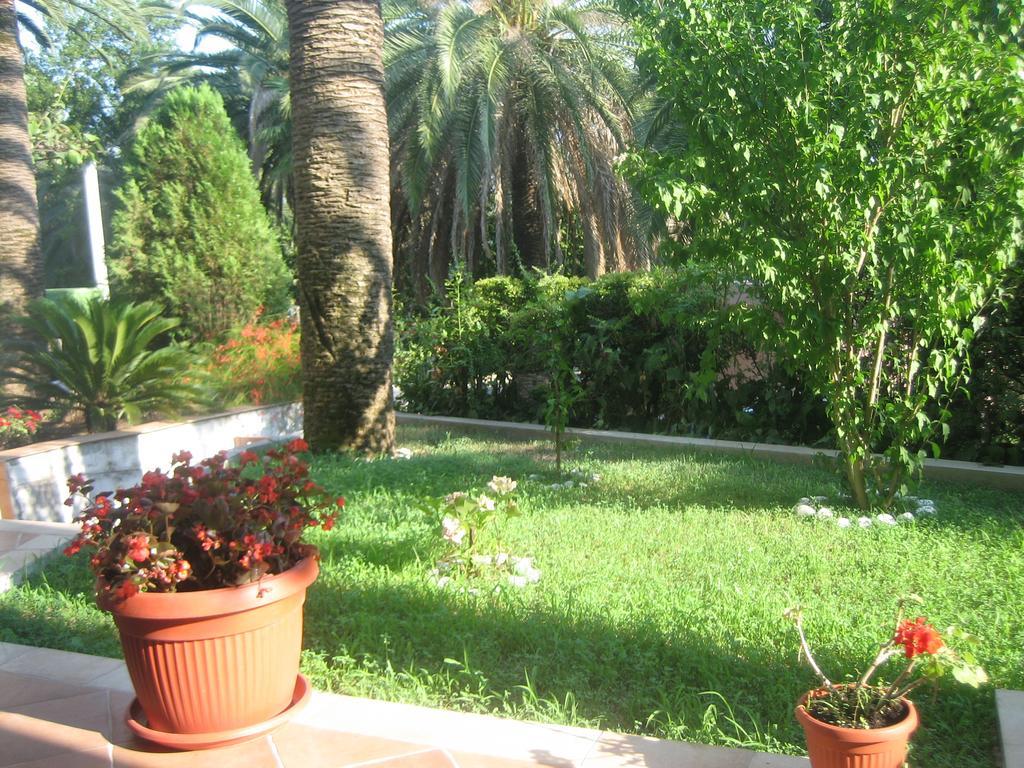 Apartmani I Sobe Goca Херцег-Нови Экстерьер фото